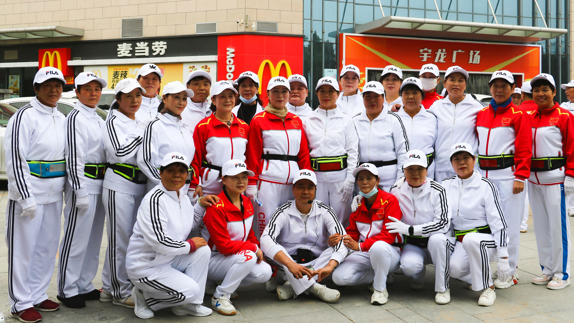 1634874715610293.jpg 宇龍廣場重陽節公益活動-(2).jpg