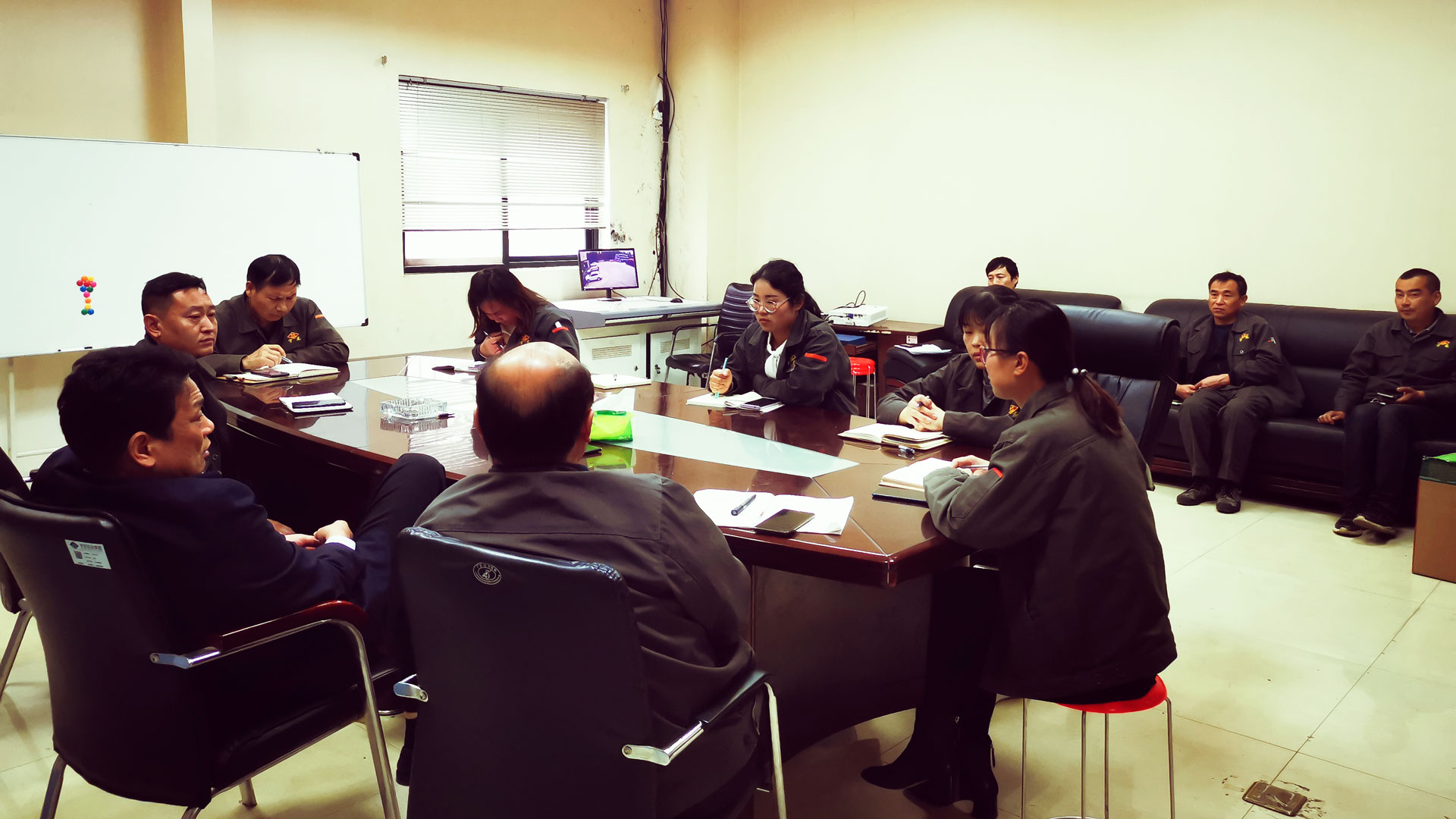 1635478529811070.jpg 召開“制度流程宣貫會”-(2).jpg